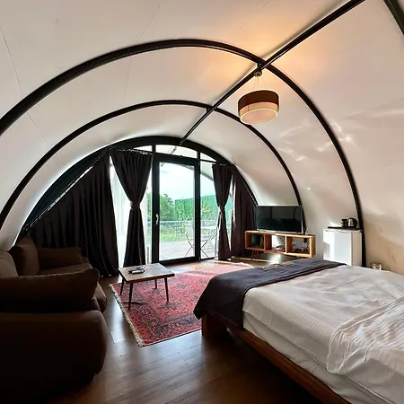 לינה וארוחת בוקר Snail House