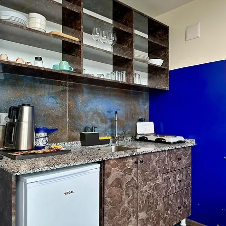 Snail House 3*