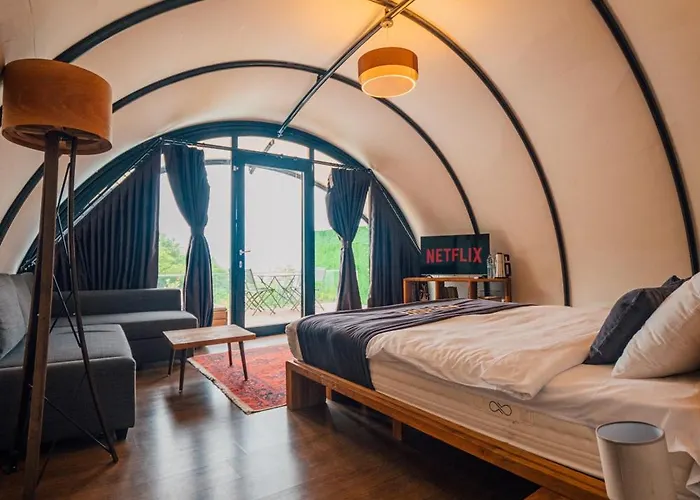 Bed & Breakfast Snail House